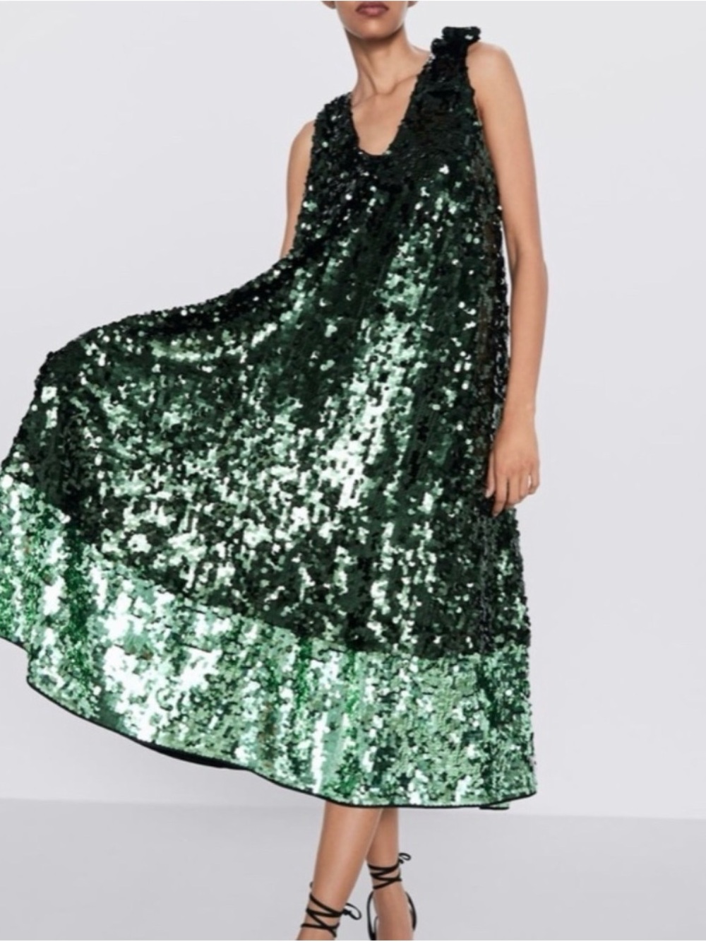 Zara NWOT Green Full Sequin V-neck A-line Midi Size XS-S wedding prom fancy